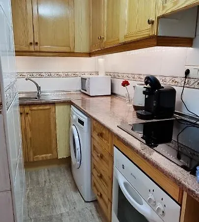 Cozy 200m From The Апартаменты