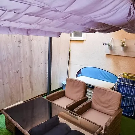 Apartment Cozy 200m From The